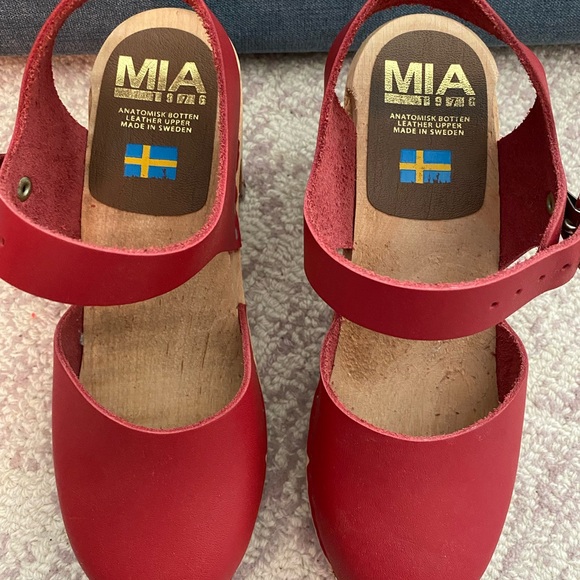 MIA Abba clogs - NWOT - Picture 4 of 6